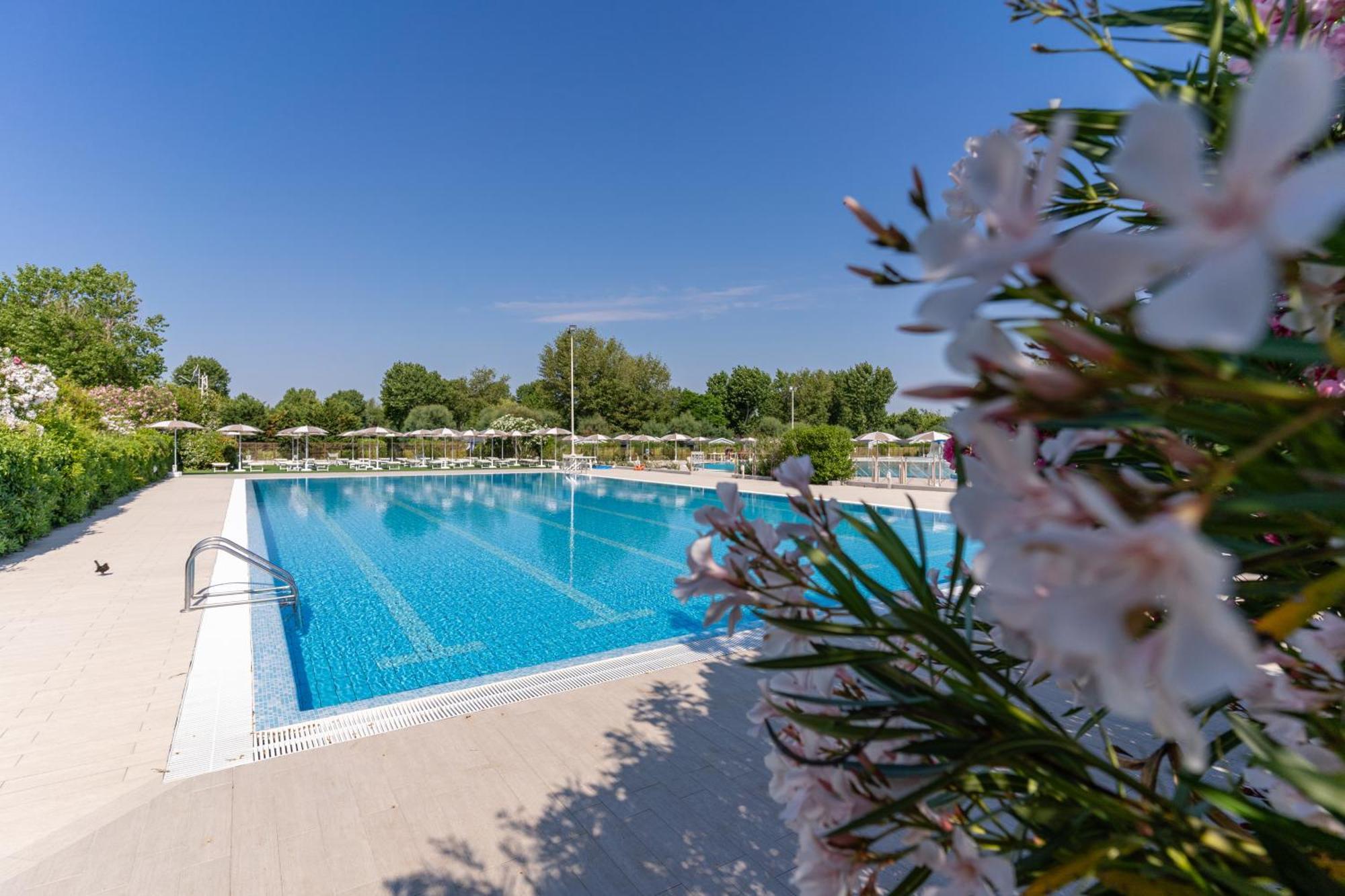 Holiday park Club Del Sole Vigna Sul Mar Family Collection 4*